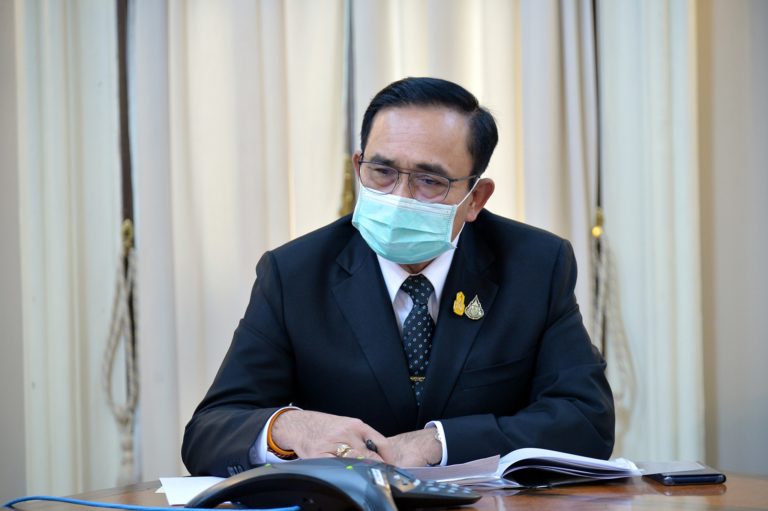 นายกฯหวั่นโควิด-19 ระบาดหลังคลายล็อค 6 กิจกรรม/กิจการ ขายเหล้า-เบียร์ สั่งห้ามเดินทางข้ามจังหวัดเว้นมีเหตุจำเป็น
