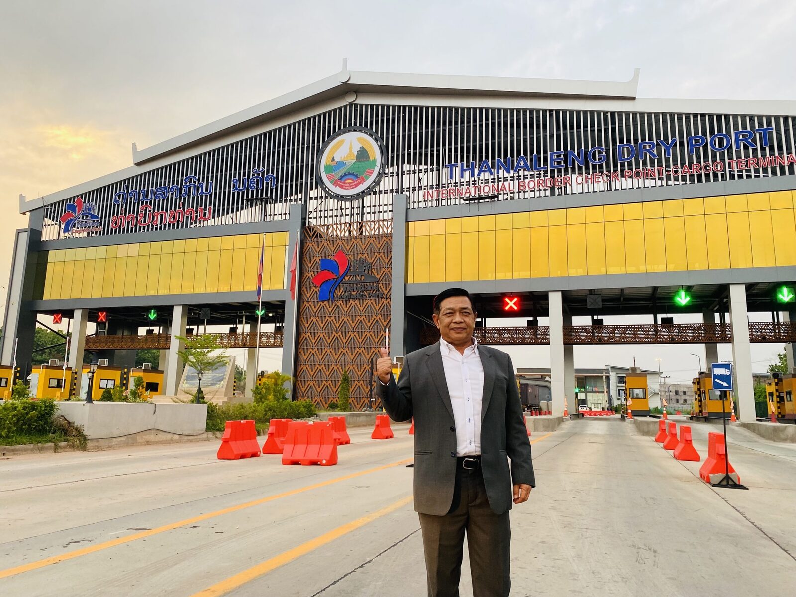 “อลงกรณ์”พอใจผลการเยือนลาวเพิ่มการขนส่งสินค้าเกษตรบนเส้นทางรถไฟ”จีน-ลาว”&nbsp;