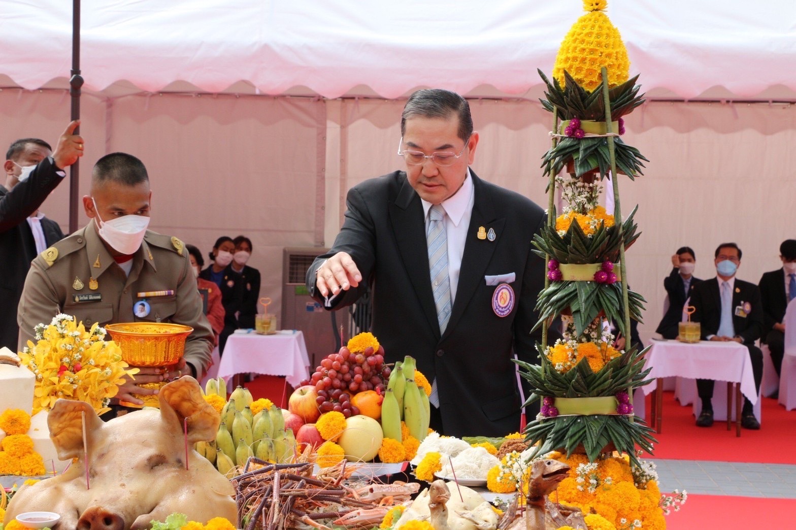 มูลนิธิอาสาเพื่อนพึ่ง (ภาฯ) ยามยาก สภากาชาดไทย จัดพิธีบวงสรวงงาน ‘เพื่อนพึ่ง (ภาฯ) ประจำปี 2565’ ภายใต้แนวคิด ‘เพื่อนไม่ทิ้งกันในยามยาก’