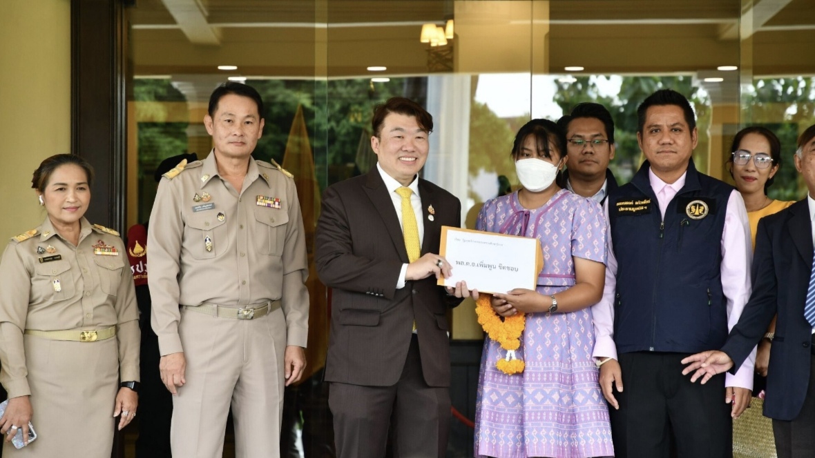 สพฐ. เลื่อนแถลงข่าว “ครูเบญ” สอบครูได้ที่ 1 แต่ชื่อหาย