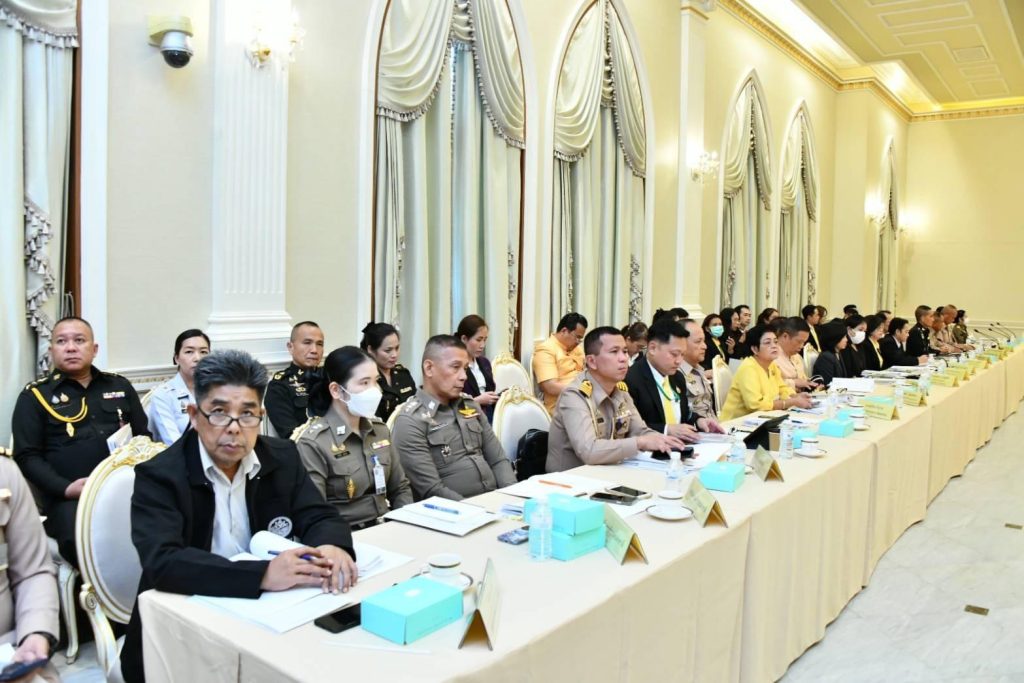 วุฒิสภาร่วมประชุมคณะกรรมการอำนวยการจัดงานเฉลิมพระเกียรติพระบาทสมเด็จพระเจ้าอยู่หัว เนื่องในโอกาสมหามงคลเฉลิมพระชนมพรรษา 6 รอบ 28 กรกฎาคม 2567 ณ ทำเนียบรัฐบาล วุฒิสภาร่วมประชุมคณะกรรมการอำนวยการจัดงานเฉลิมพระเกียรติพระบาทสมเด็จพระเจ้าอยู่หัว เนื่องในโอกาสมหามงคลเฉลิมพระชนมพรรษา 6 รอบ 28 กรกฎาคม 2567 ณ ทำเนียบรัฐบาล