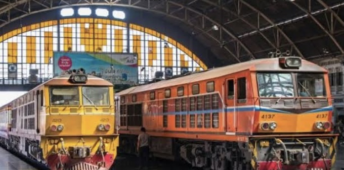 “สุริยะ” ห่วงสถานการณ์น้ำท่วมเชียงใหม่ สั่งการรถไฟฯ ประสานขนส่ง จัดรถอำนวยความสะดวกการเดินทางให้ประชาชน กำชับต้องถึงจุดหมายอย่างปลอดภัย “สุริยะ” ห่วงสถานการณ์น้ำท่วมเชียงใหม่ สั่งการรถไฟฯ ประสานขนส่ง จัดรถอำนวยความสะดวกการเดินทางให้ประชาชน กำชับต้องถึงจุดหมายอย่างปลอดภัย