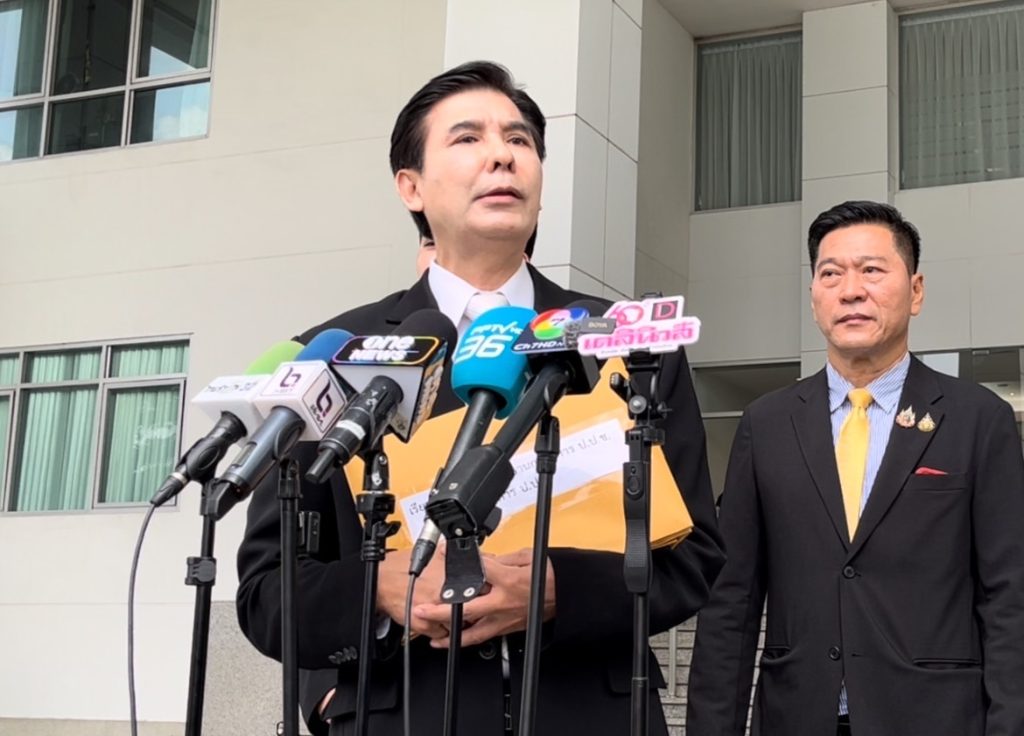 “พร้อมพงศ์”เดินหน้าฟัน“ลุงป้อม”ร้องป.ป.ช.สอบ ทำผิดรัฐธรรมนูญ การขัดกันแห่งผลประโยชน์-ผิดจริยธรรมร้ายแรง เหตุขาดประชุม-แทรกแซงหน่วยงานรัฐและเจ้าหน้าที่รัฐสแกนบัตรประจำตัวส.ส.แทนตัวเอง “พร้อมพงศ์”เดินหน้าฟัน“ลุงป้อม”ร้องป.ป.ช.สอบ ทำผิดรัฐธรรมนูญ การขัดกันแห่งผลประโยชน์-ผิดจริยธรรมร้ายแรง เหตุขาดประชุม-แทรกแซงหน่วยงานรัฐและเจ้าหน้าที่รัฐสแกนบัตรประจำตัวส.ส.แทนตัวเอง