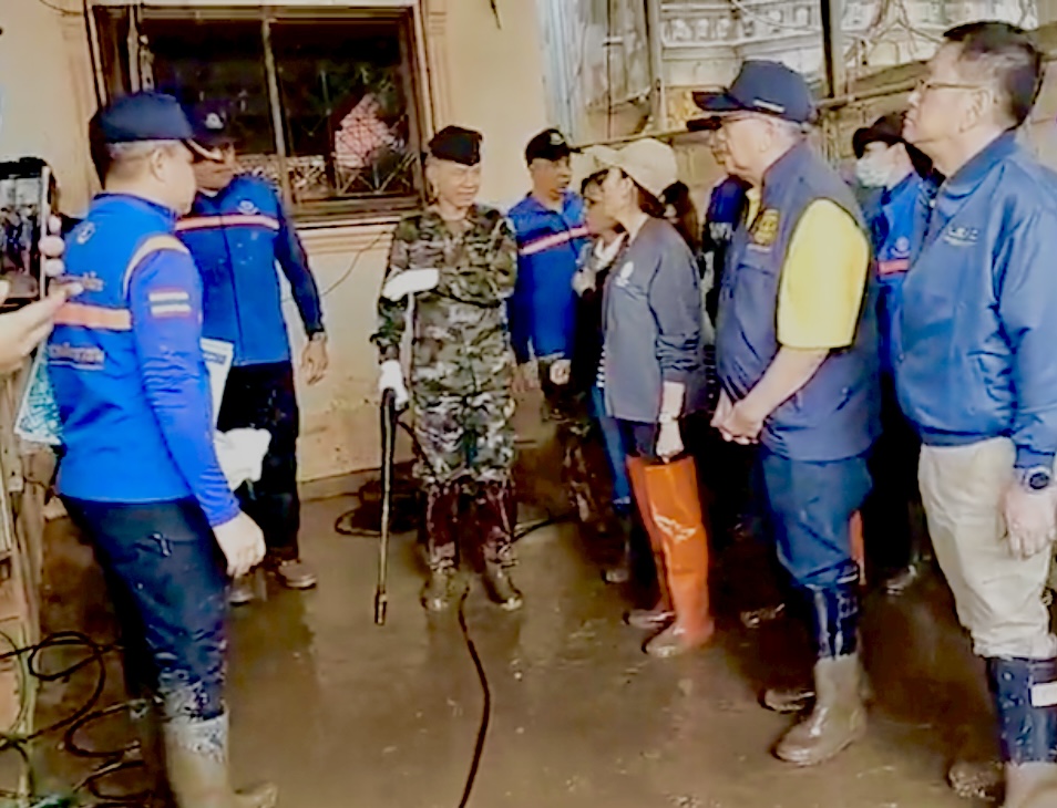 นายกฯ ลงพื้นที่ อ.แม่สาย ติดตามการฟื้นฟูพื้นที่ นายกฯ ลงพื้นที่ อ.แม่สาย ติดตามการฟื้นฟูพื้นที่