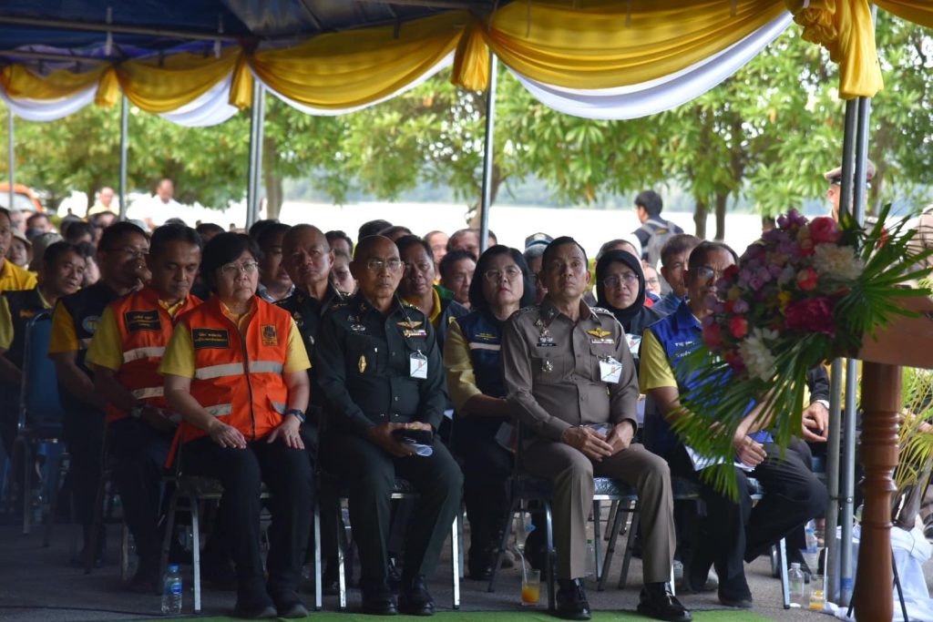 รองนายกฯ ภูมิธรรม ลงพื้นที่ตรวจติดตามสถานการณ์น้ำและการระบายน้ำในเขื่อนกิ่วคอหมา อ.แจ้ห่ม จ.ลำปาง รองนายกฯ ภูมิธรรม ลงพื้นที่ตรวจติดตามสถานการณ์น้ำและการระบายน้ำในเขื่อนกิ่วคอหมา อ.แจ้ห่ม จ.ลำปาง