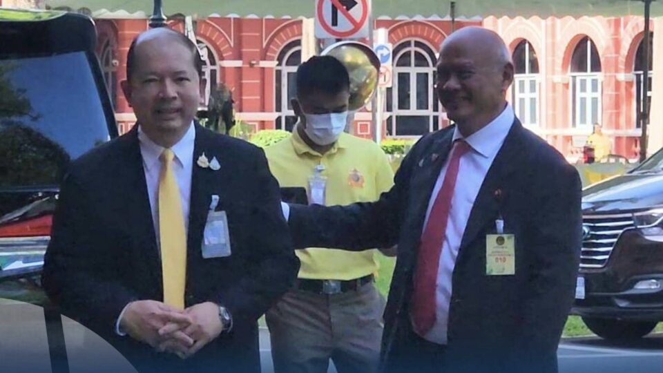 สมช.ทำบุญวันคล้ายวันสถาปนา​ ปีที่​ 65 อดีตเลขาฯ​ ตบเท้าร่วมพรึ่บ​ ไร้เงา​ พล.ต.อ.รอย​ เลขา สมช. เหตุแจ้งลาติดภารกิจ