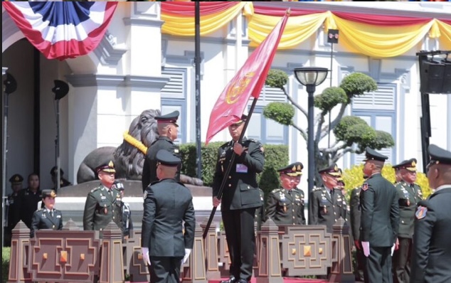 ทบ. จัดพิธีรับ – ส่งหน้าที่ ผู้บัญชาการทหารบก สืบสานภารกิจเพื่อความมั่นคงของชาติ และประชาชน