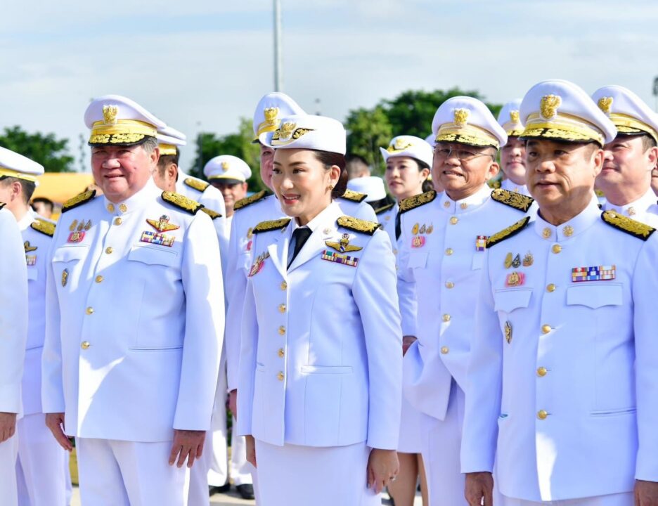 นายกรัฐมนตรี นำคณะรัฐมนตรี วางพวงมาลาเนื่องในวันนวมินทรมหาราช 13 ตุลาคม 2567