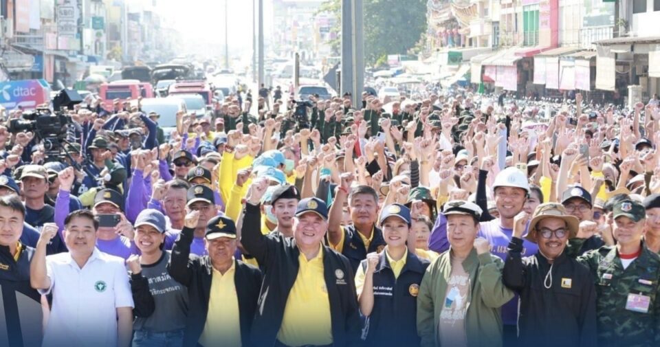 ‘ภูมิธรรม’ ประธาน ศปช.ยืนยัน รัฐบาลไม่ทอดทิ้งชาวเชียงราย พร้อมเดินหน้าฟื้นฟูระยะที่ 2 เพื่อให้ประชาชนกลับมาใช้ชีวิตได้เป็นปกติสุขดังเดิม