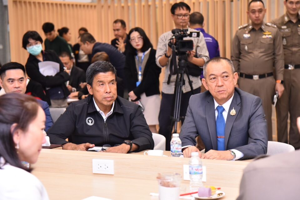 "เฉลิมชัย" เร่งแก้ PM 2.5 จับมือ “ผู้ว่าฯ กทม.-นครบาล-ขนส่งทางบก” ปฏิบัติการเข้มขจัดฝุ่น