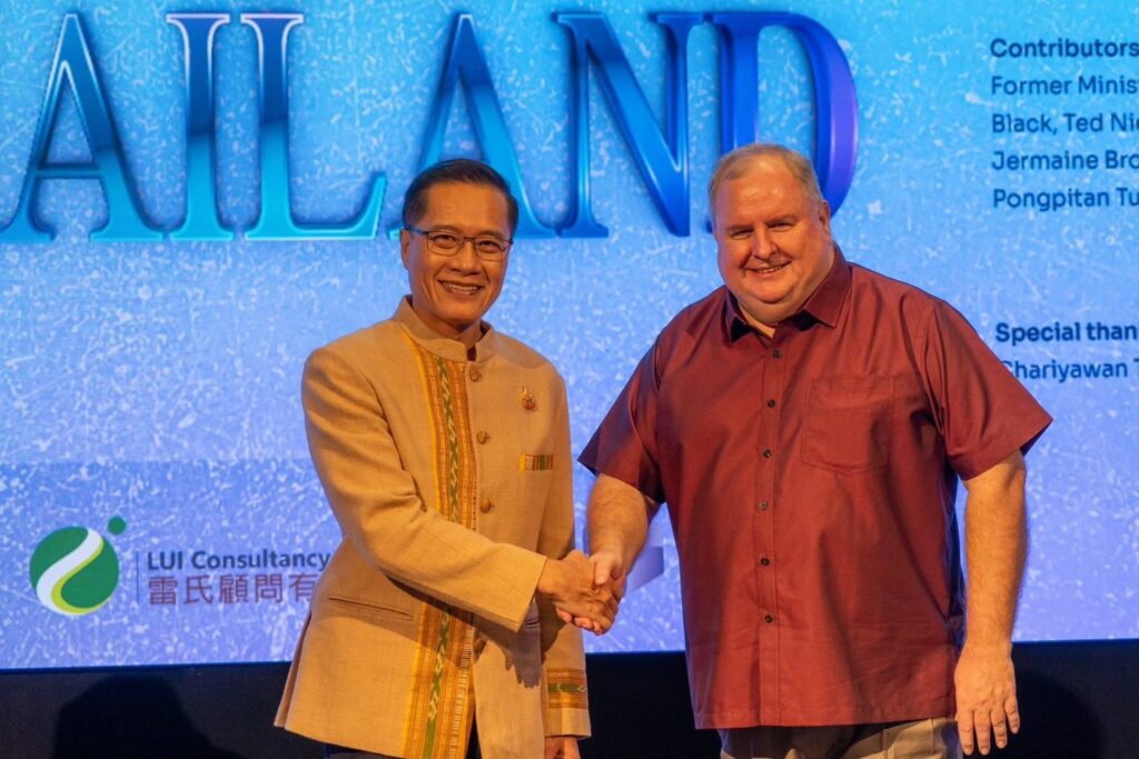 “วีระศักดิ์” ร่วมยินดี Will Robinson ศิลปินอังกฤษหลงรักเมืองไทย ออกอัลบั้ม “วีระศักดิ์” ร่วมยินดี Will Robinson ศิลปินอังกฤษหลงรักเมืองไทย ออกอัลบั้ม