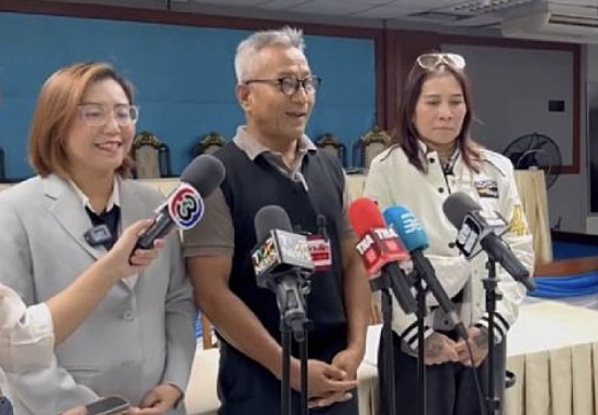 ‘มาดามอ้อย’ หอบเอกสารหลักฐาน คดีทนายตั้มโกงเงิน 71 ล้านบาท ยื่น ปปง. ขอรับการคุ้มครองสิทธิผู้เสียหาย ยืนยัน ไม่ขอไกล่เกลี่ย ขอลุยสุดซอย ด้าน รองโฆษก ปปง. ชี้ บ้านหรูที่ถูกยึดห้ามบุคคลภายนอกเข้าใช้ เว้นแต่ยื่นคำร้องขอใช้ทรัพย์ชั่วคราว ‘มาดามอ้อย’ หอบเอกสารหลักฐาน คดีทนายตั้มโกงเงิน 71 ล้านบาท ยื่น ปปง. ขอรับการคุ้มครองสิทธิผู้เสียหาย ยืนยัน ไม่ขอไกล่เกลี่ย ขอลุยสุดซอย ด้าน รองโฆษก ปปง. ชี้ บ้านหรูที่ถูกยึดห้ามบุคคลภายนอกเข้าใช้ เว้นแต่ยื่นคำร้องขอใช้ทรัพย์ชั่วคราว