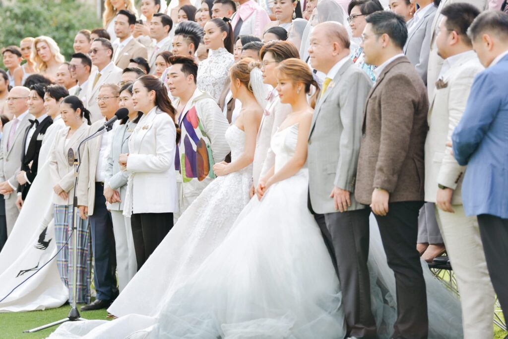 นายกฯ ถ่ายภาพประวัติศาสตร์ในโอกาสประกาศใช้กฎหมายสมรสเท่าเทียม ขอบคุณ ฝ่ายรัฐบาล - ฝ่ายค้าน - ภาคประชาชน ร่วมกันผลักดันจนสำเร็จ ยินดีที่มีความรักได้ทุกรูปแบบ นายกฯ ถ่ายภาพประวัติศาสตร์ในโอกาสประกาศใช้กฎหมายสมรสเท่าเทียม ขอบคุณ ฝ่ายรัฐบาล - ฝ่ายค้าน - ภาคประชาชน ร่วมกันผลักดันจนสำเร็จ ยินดีที่มีความรักได้ทุกรูปแบบ