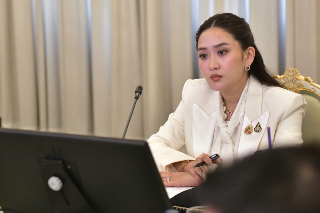 นายกฯ ประชุมติดตามการแก้ปัญหาฝุ่น PM 2.5 ย้ำหน่วยงานเร่งอัปเดตข้อมูล สร้างความมั่นใจให้ประชาชน นายกฯ ประชุมติดตามการแก้ปัญหาฝุ่น PM 2.5 ย้ำหน่วยงานเร่งอัปเดตข้อมูล สร้างความมั่นใจให้ประชาชน