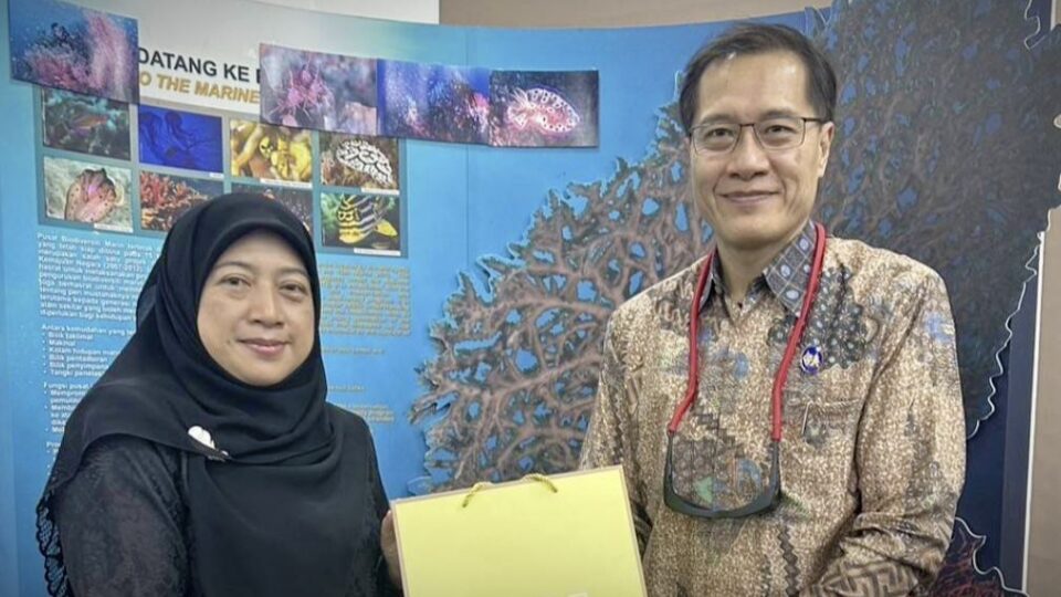 "วีระศักดิ์" เยือนบรูไน ร่วมลงทุนผงโปรตีนสำหรับผู้ป่วยมะเร็ง "วีระศักดิ์" เยือนบรูไน ร่วมลงทุนผงโปรตีนสำหรับผู้ป่วยมะเร็ง