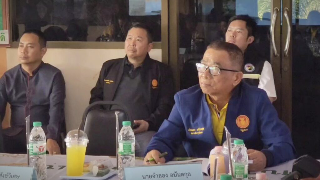 “ชีวะภาพ” นำทีมสว.รับฟังทุกข์ชาวชัยนาท แก้ปัญหาขาดแคลนน้ำ “ชีวะภาพ” นำทีมสว.รับฟังทุกข์ชาวชัยนาท แก้ปัญหาขาดแคลนน้ำ