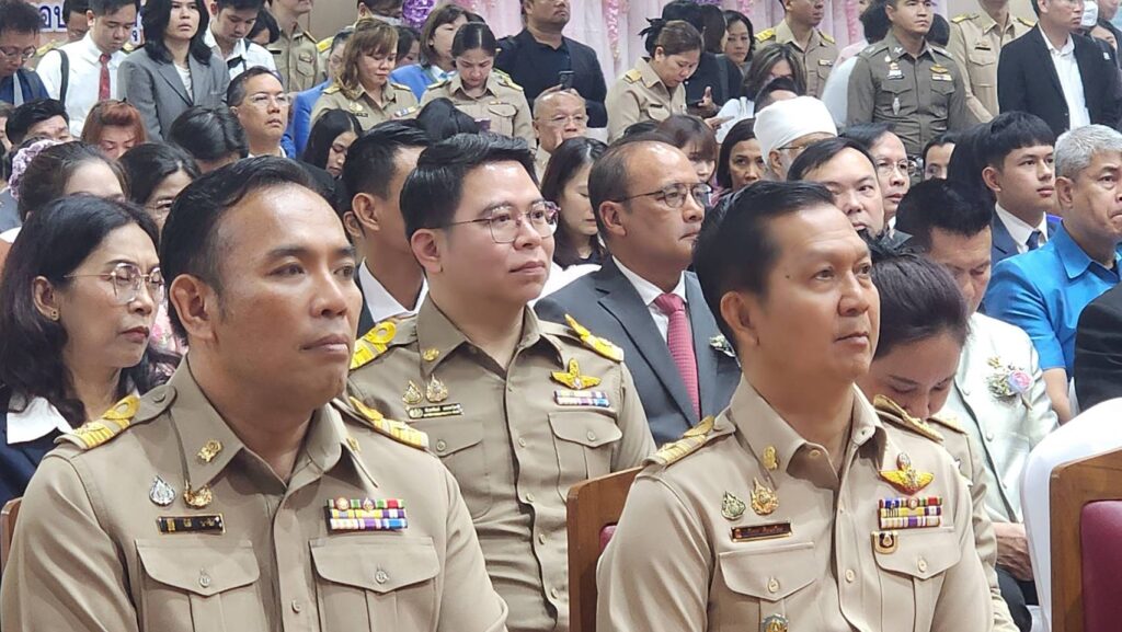 "อิทธิพันธ์" รับรางวัล "เสมาคุณูปการ" ผู้ทำคุณประโยชน์ให้กระทรวงศึกษาธิการ ปี 2568 "อิทธิพันธ์" รับรางวัล "เสมาคุณูปการ" ผู้ทำคุณประโยชน์ให้กระทรวงศึกษาธิการ ปี 2568