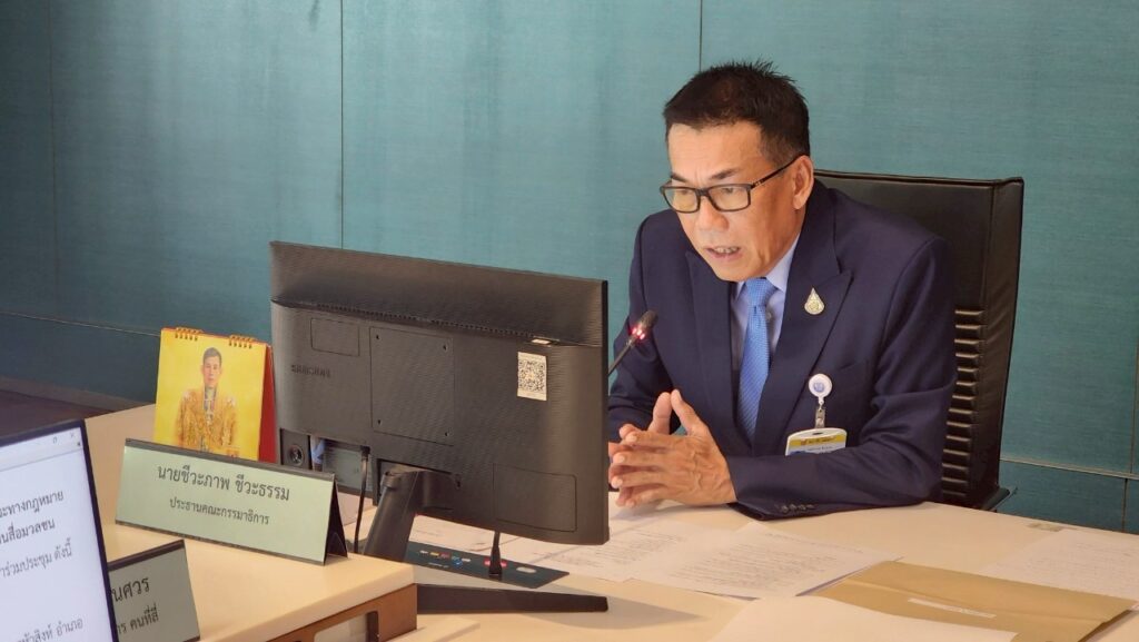 กมธ.ทรัพยากรธรรมชาติฯ วุฒิสภา จี้หน่วยงานรัฐเร่งจัดการรีสอร์ตรุกป่าผาหัวสิงห์ กมธ.ทรัพยากรธรรมชาติฯ วุฒิสภา จี้หน่วยงานรัฐเร่งจัดการรีสอร์ตรุกป่าผาหัวสิงห์