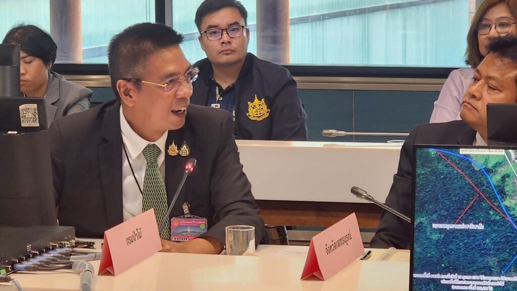 กมธ.ทรัพยากรธรรมชาติฯ วุฒิสภา จี้หน่วยงานรัฐเร่งจัดการรีสอร์ตรุกป่าผาหัวสิงห์ กมธ.ทรัพยากรธรรมชาติฯ วุฒิสภา จี้หน่วยงานรัฐเร่งจัดการรีสอร์ตรุกป่าผาหัวสิงห์