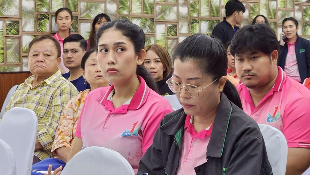 "ชีวะภาพ" นำทัพสว.พบชาวสุพรรณบุรี ผลักดันกฎหมายยกระดับคุณภาพชีวิตเกษตรกร "ชีวะภาพ" นำทัพสว.พบชาวสุพรรณบุรี ผลักดันกฎหมายยกระดับคุณภาพชีวิตเกษตรกร