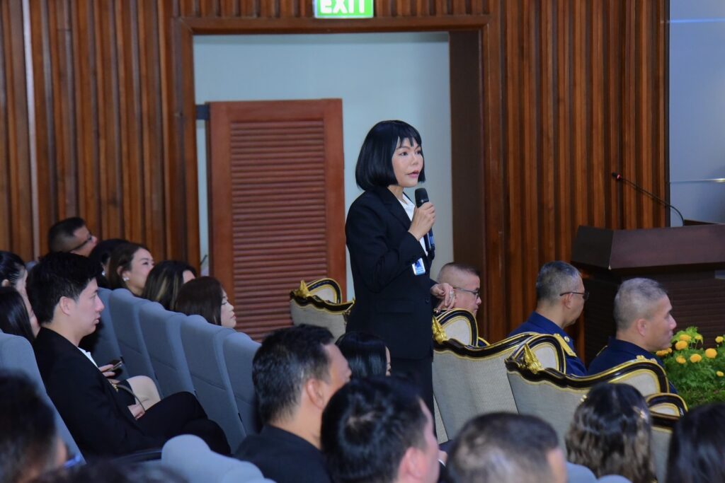 ผบ.ทอ.บรรยายพิเศษแก่ผู้อบรม พสบ.ทอ.รุ่นที่ 19 ผบ.ทอ.บรรยายพิเศษแก่ผู้อบรม พสบ.ทอ.รุ่นที่ 19