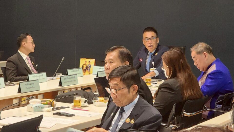 กมธ.สิ่งแวดล้อม วุฒิสภา แนะดึง พม่า-จีน ร่วมวงเจรจาแก้ปัญหาสารพิษในแม่น้ำกก