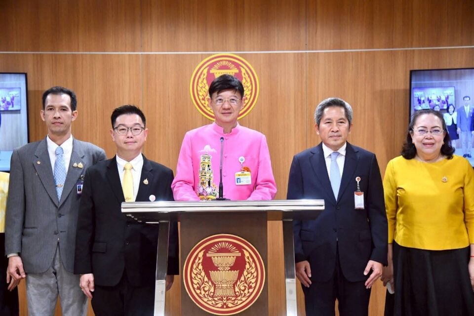 กมธ.สว.ห่วงศึกชายแดนฉุดเศรษฐกิจ! ชี้แรงงานกัมพูชาบ้านกระทบหนัก จี้รัฐเร่งเยียวยา พร้อมดันค่าแรงไทยพึ่งพาตนเอง