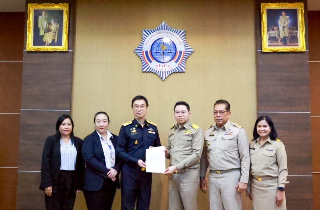 สกสค. รับคืนเงินและทรัพย์สินจาก ปปง. ครั้งที่ 3 กว่า 61 ล้านบาท สกสค. รับคืนเงินและทรัพย์สินจาก ปปง. ครั้งที่ 3 กว่า 61 ล้านบาท