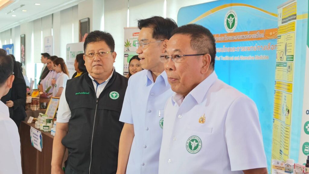 “อนุชา” เปิดตัวกระเป๋ายา “อสม.” หมอประจำบ้านยุคใหม่ ตอบโจทย์ชุมชนสุขภาพยั่งยืน “อนุชา” เปิดตัวกระเป๋ายา “อสม.” หมอประจำบ้านยุคใหม่ ตอบโจทย์ชุมชนสุขภาพยั่งยืน