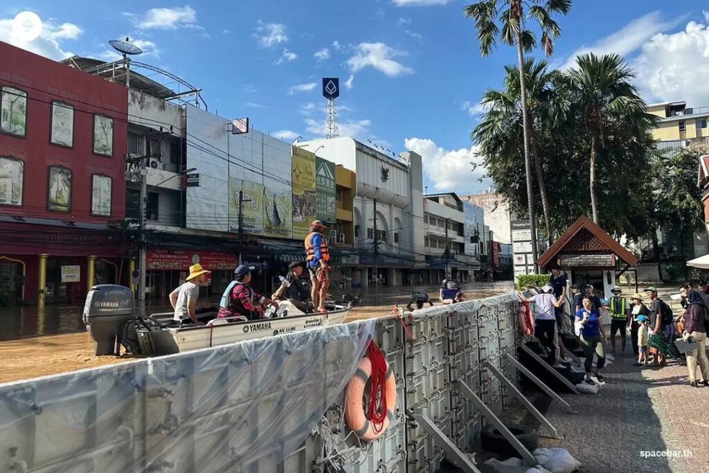 อดีตรมว.กระทรวงท่องเที่ยวฯเตือนท่องเที่ยวไทยเตรียมรับความเสี่ยงโลกที่ตรึงเครียด และความเปลี่ยนแปลงสภาพภูมิอากาศที่สุดขั้ว แนะให้เน้นอัตลักษณ์ให้ลูกค้า อดีตรมว.กระทรวงท่องเที่ยวฯเตือนท่องเที่ยวไทยเตรียมรับความเสี่ยงโลกที่ตรึงเครียด และความเปลี่ยนแปลงสภาพภูมิอากาศที่สุดขั้ว แนะให้เน้นอัตลักษณ์ให้ลูกค้า