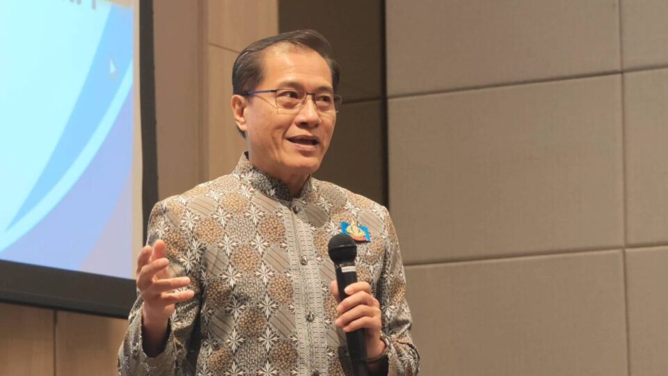 “วีระศักดิ์ โควสุรัตน์”ชี้ 8 เหตุผลที่ทำให้ปัญหาไฟป่าลุกลามหนักในเขตภาคเหนือ วอนรัฐบาลรักษาการเร่งออกมาตรการด่วน “วีระศักดิ์ โควสุรัตน์”ชี้ 8 เหตุผลที่ทำให้ปัญหาไฟป่าลุกลามหนักในเขตภาคเหนือ วอนรัฐบาลรักษาการเร่งออกมาตรการด่วน