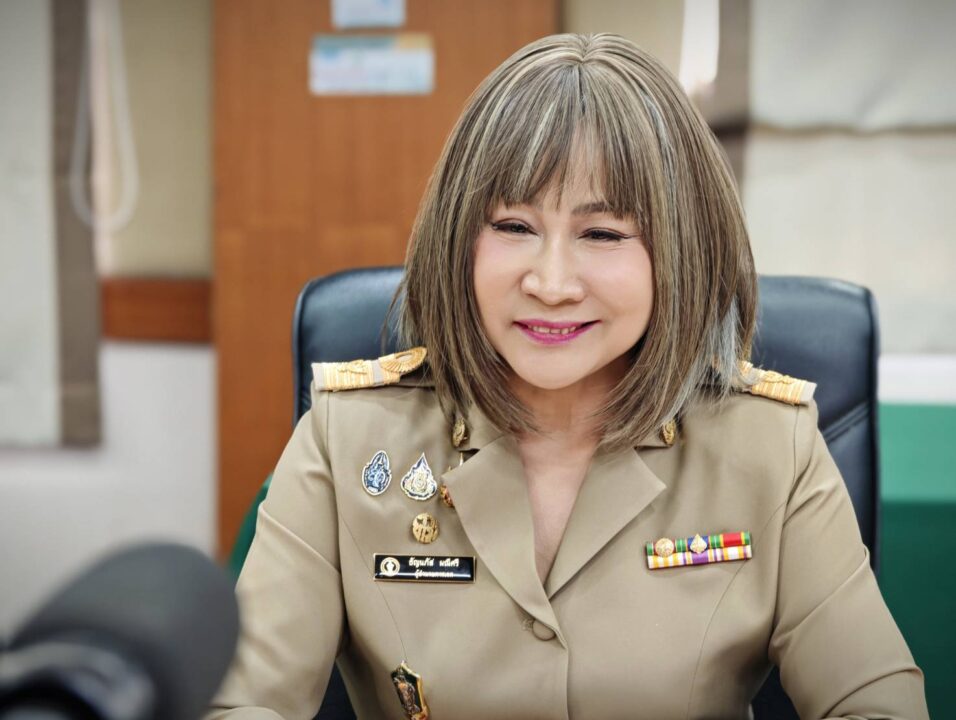 “ผอ.คลองสามวา” งัด กม.คุมเข้มงานแฟร์ เหตุคนโวยทำป่วยติดเตียงไม่ได้นอน “ผอ.คลองสามวา” งัด กม.คุมเข้มงานแฟร์ เหตุคนโวยทำป่วยติดเตียงไม่ได้นอน