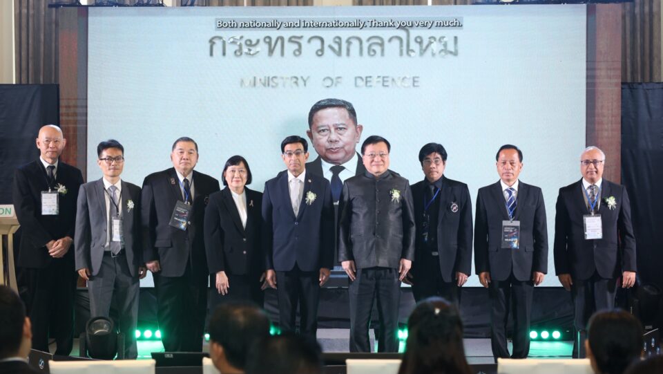 "ศ.ดร.เกรียงศักดิ์" ชู “พันธสัญญาอะกอร่า” 4 ข้อ แก้วิกฤตคุณธรรมให้ยั่งยืน “ศ.ดร.เกรียงศักดิ์” ชู “พันธสัญญาอะกอร่า” 4 ข้อ แก้วิกฤตคุณธรรมให้ยั่งยืน