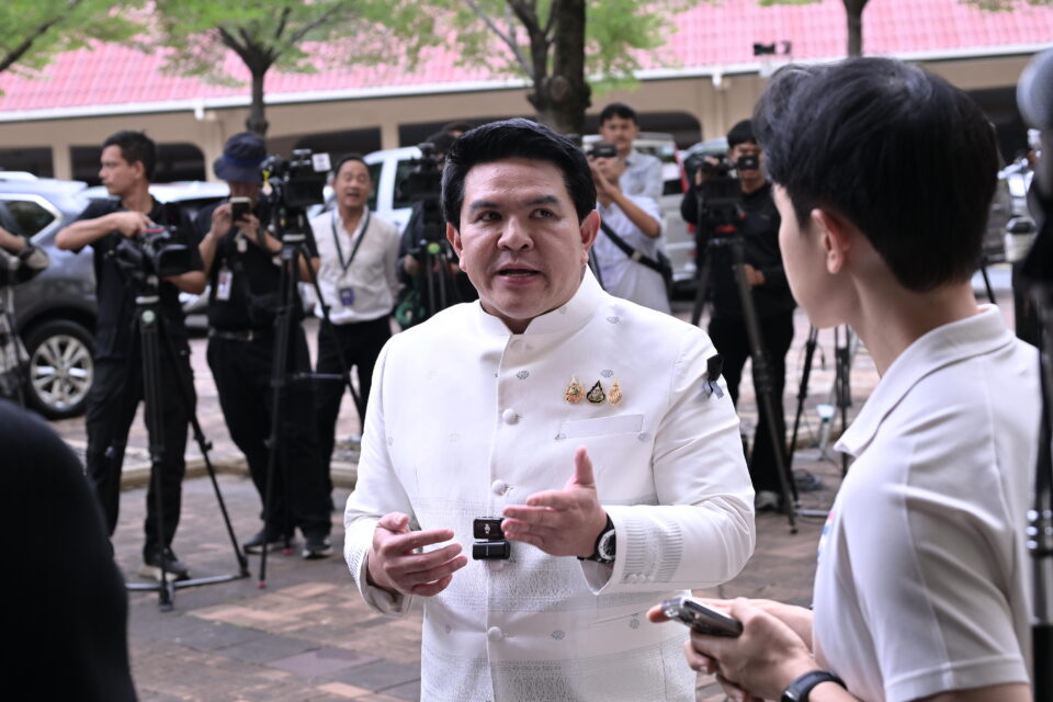 ‘สุรศักดิ์’ ชง ครม. แยกกระทรวงท่องเที่ยว-กีฬา ปูทางตั้ง ‘กระทรวงการกีฬา’ เต็มรูปแบบ ชูยุทธศาสตร์ "วิทย์กีฬา-เศรษฐกิจกีฬา" ‘สุรศักดิ์’ ชง ครม. แยกกระทรวงท่องเที่ยว-กีฬา ปูทางตั้ง ‘กระทรวงการกีฬา’ เต็มรูปแบบ ชูยุทธศาสตร์ “วิทย์กีฬา-เศรษฐกิจกีฬา”
