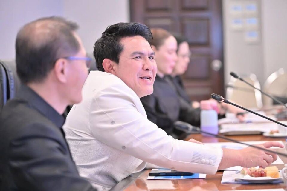 ‘ศุภจี’ นั่งหัวโต๊ะขับเคลื่อนปรับโครงสร้าง “ท่องเที่ยว–วัฒนธรรม” เดินหน้าปฏิรูประบบราชการ รับยุทธศาสตร์ฟื้นเศรษฐกิจ ดันไทยสู่ศูนย์กลางเศรษฐกิจฐานประสบการณ์ ‘ศุภจี’ นั่งหัวโต๊ะขับเคลื่อนปรับโครงสร้าง “ท่องเที่ยว–วัฒนธรรม” เดินหน้าปฏิรูประบบราชการ รับยุทธศาสตร์ฟื้นเศรษฐกิจ ดันไทยสู่ศูนย์กลางเศรษฐกิจฐานประสบการณ์